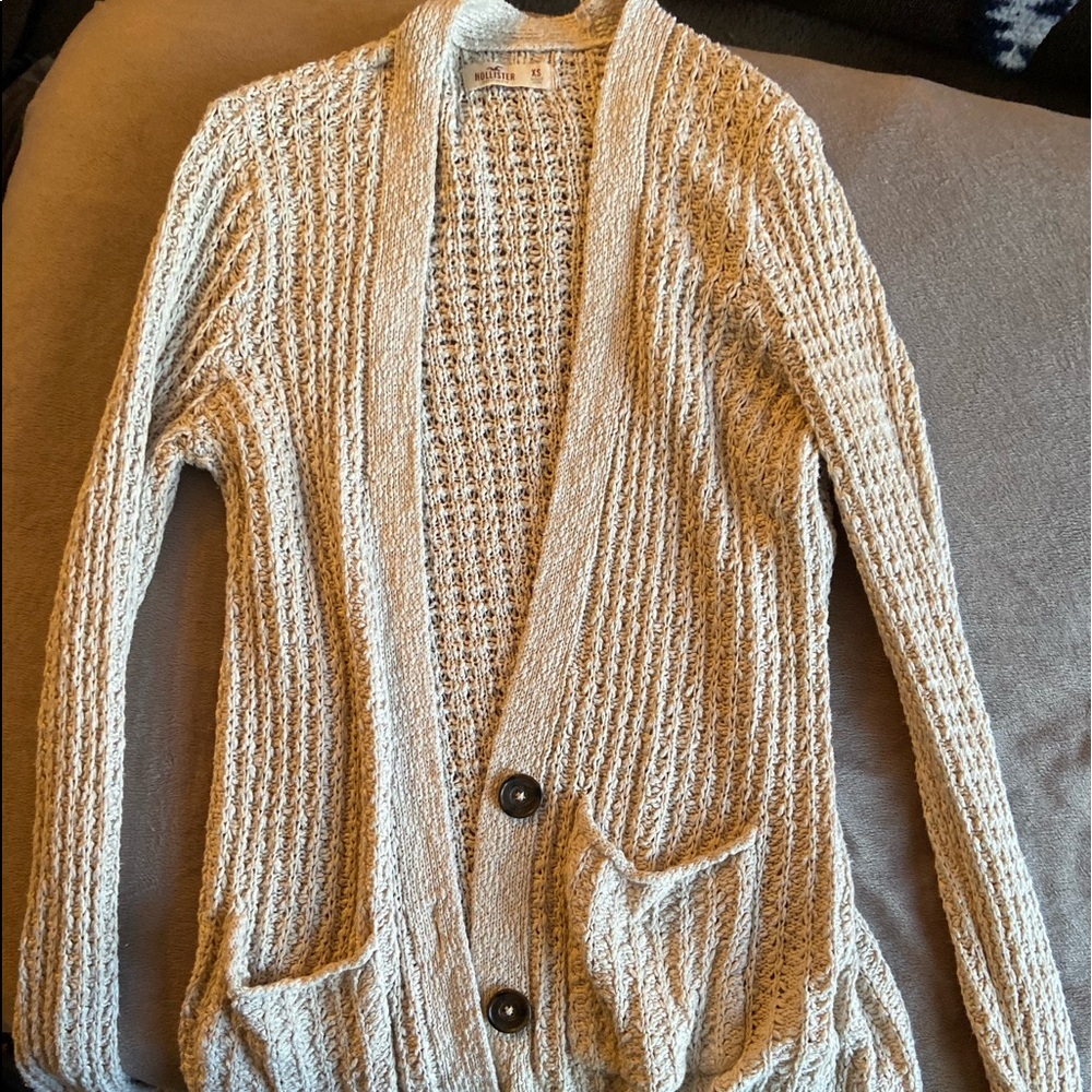 Hollister tan sweater